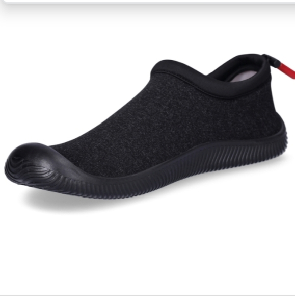 Rugged Shark. Men's. Swim Shoes. Black. Size 13. NWT. - Picture 2 of 6